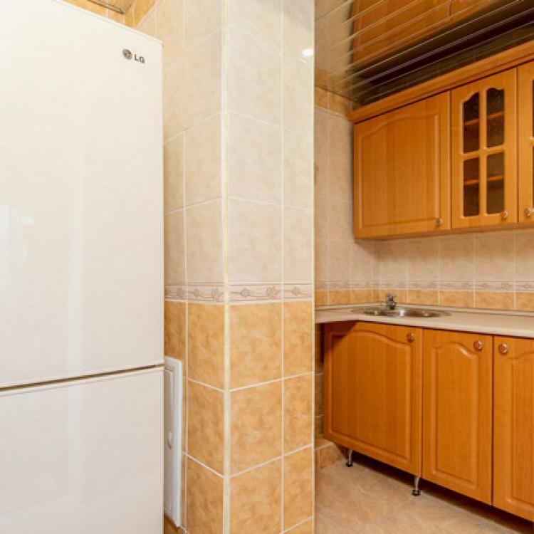 Кухонная зона в 2 местном 2 комнатном Люксе Повышенной Комфортности санатория Виктория в Кисловодске